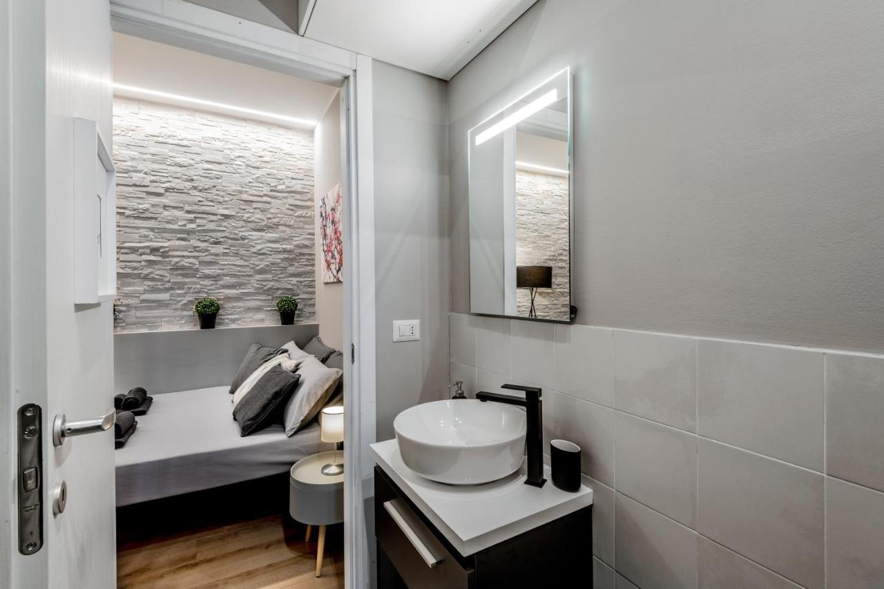 Super Modern And Design Apartment, A Due Passi Dai Navigli Mailand
